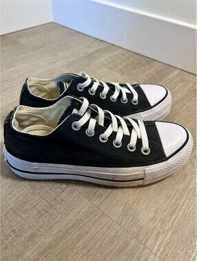 Converse All Star Chuck Taylor  Low Women's 6 Sneakers Black